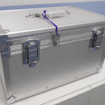Упаковка аппарата Eickemeyer Porta 100HF - алюминиевый кейс, запирающийся на ключ