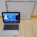Ноутбук с программой AGFA NX на фоне DR-панели DX-D 40G